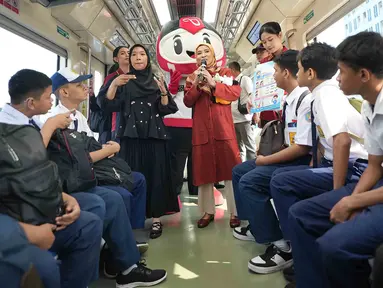 Sebanyak 50 murid penyandang disabilitas mengikuti edukasi kesehatan gigi dan praktik menyikat gigi di LRT Jabodebek rute Stasiun Halim–Stasiun Jatimulya, Selasa (28/7/2026). (Istimewa)