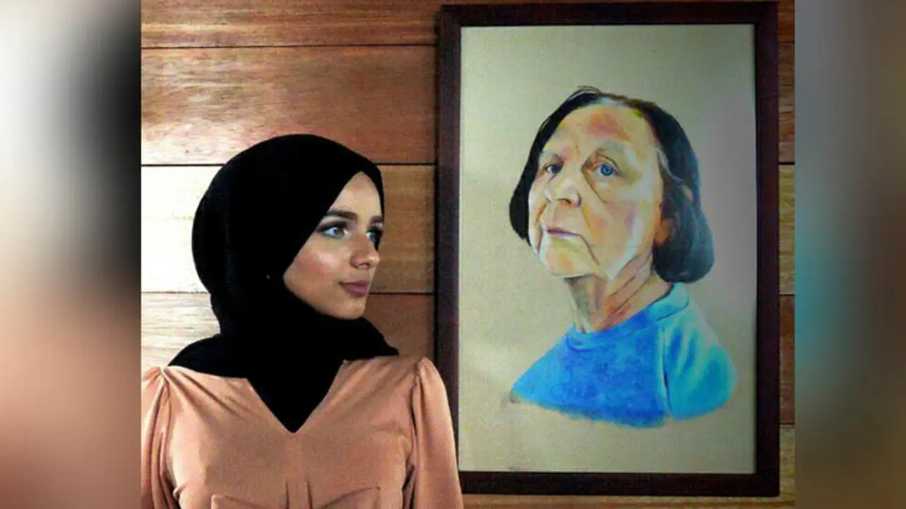 Berkenalan dengan Zahrah Zubaidah, Pelukis Cantik Asal Bandung