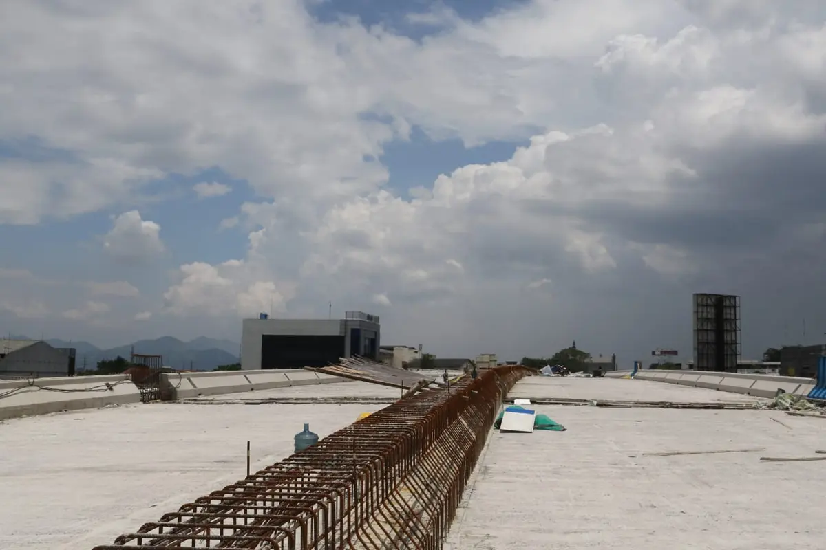 Pembangunan Flyover Kopo di Jalan Raya Soekarno-Hatta, Kota Bandung.