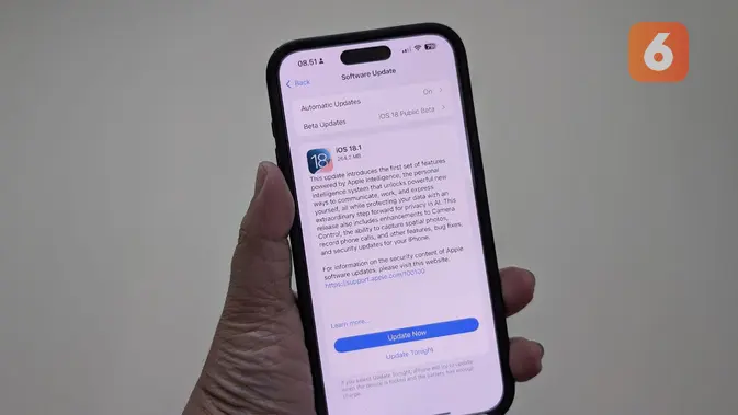 Apple Intelligence resmi hadir ke pengguna iPhone lewat update iOS 18.1 (Liputan6.com/Yuslianson)