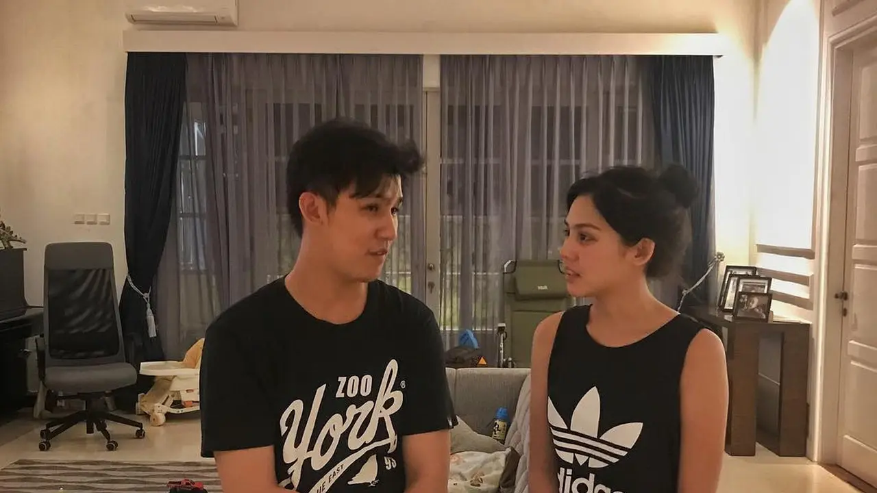 [Bintang] 8 Potret Kekompakan Vanesha Prescilla, Sissy Priscillia, dan Jevin Julian