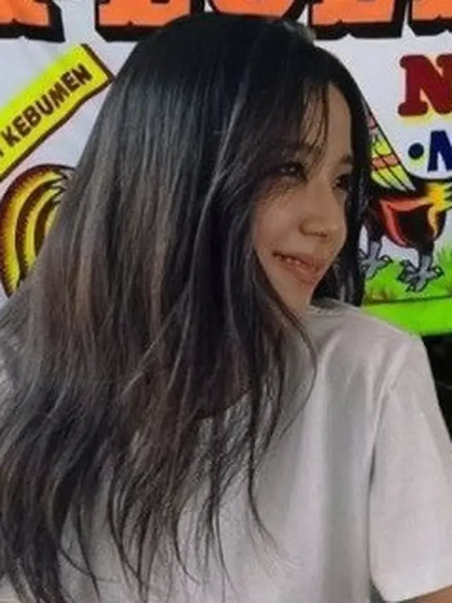 6 Editan Foto Jisoo Blackpink Jika Tinggal di Indonesia Ini Bikin Ngakak