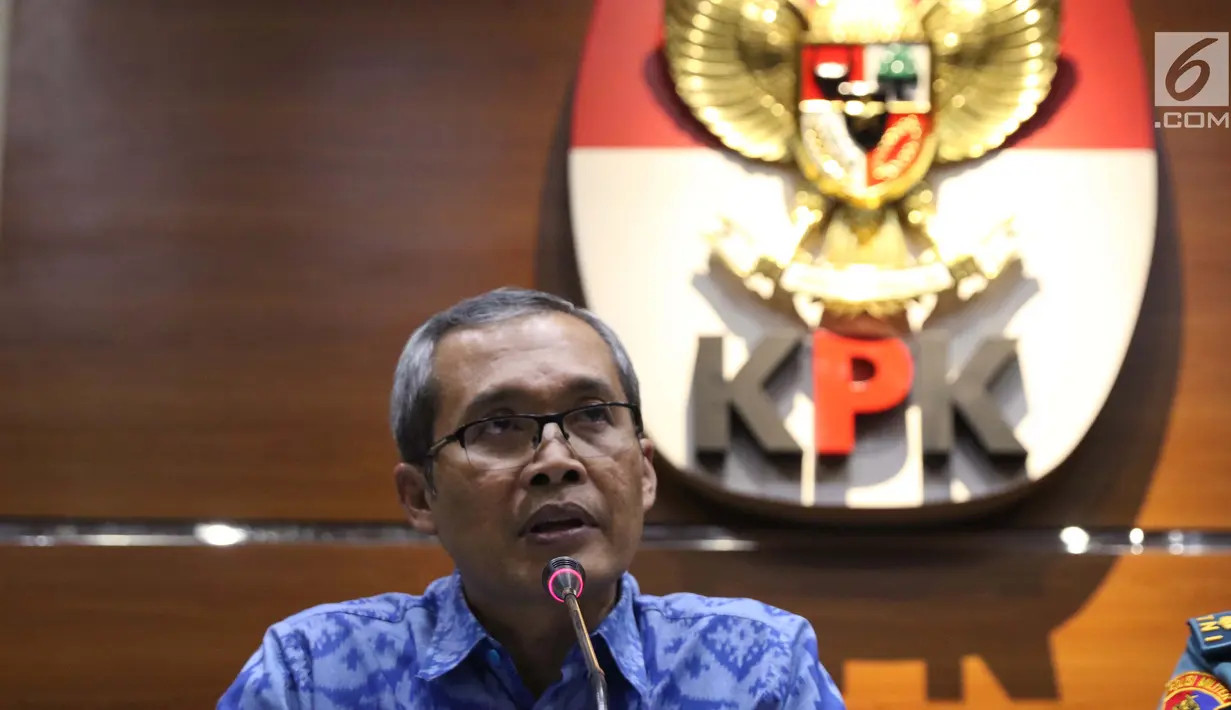 Wakil Ketua KPK, Alexander Marwata memberi keterangan terkait penetapan tersangka baru dalam pengembangan kasus suap Bakamla di Gedung KPK, Jakarta, Rabu (31/7/2019). Ada empat tersangka baru terkait dugaan korupsi dalam pengadaan barang di Bakamla. (Liputan6.com/Helmi Fithriansyah)