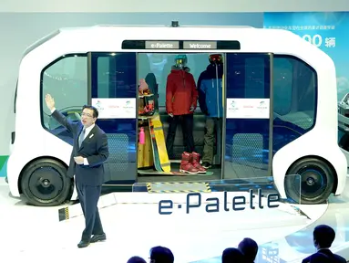 Mobil Toyota e-Palette dipamerkan dalam Pameran Otomotif Internasional Beijing 2020 di Beijing, China, 26 September 2020. Ajang ini mulai digelar pada Sabtu (26/9). (Xinhua/Chen Jianli)