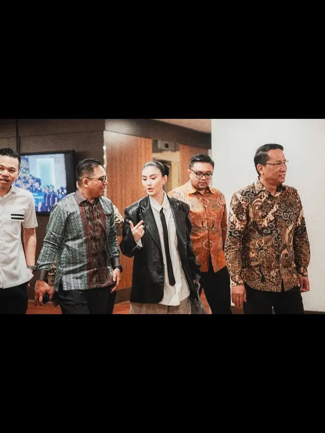 Agnez Mo Bahas Kasus UU Hak Cipta