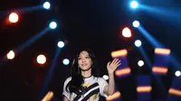 Taeyeon dan Hyoyeon tampil dalam rangka Countdown Asian Games 2018. Acara yang juga dihadiri oleh Presiden RI, Joko Widodo itu juga dimeriahkan oleh Tulus, Dira Sugandhi, Judika, dan GAC. (Bambang E. Ros/Bintang.com)