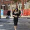 Kazuha LE SSERAFIM Pamer Gaya Athleisure di Tengah Musim Gugur