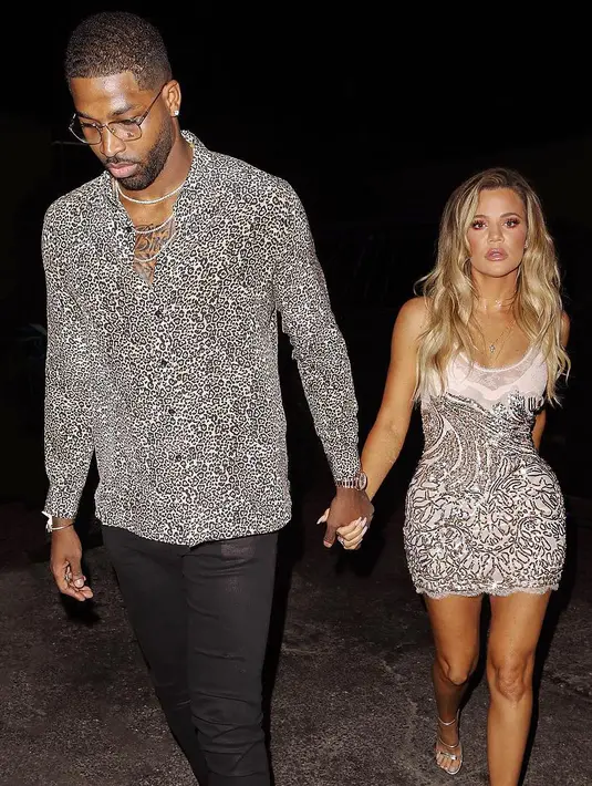 Khloe Kardashian saat ini merasa bahagia dan tak percaya bahwa cintanya dan Tristan bisa menghasilkan satu kehidupan baru. (instagram/khloekardashian)