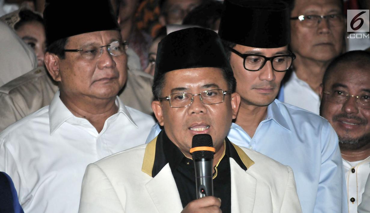 Presiden PKS, Sohibul Iman memberikan keterangan pers saat deklarasi capres cawapres Prabowo - Sandiaga di Kertanegara, Jakarta, Kamis (9/8). Koalisi Gerindra, PAN dan PKS membawa Prabowo-Sandiaga ke Pilpres 2019. (Merdeka.com/Iqbal S Nugroho)