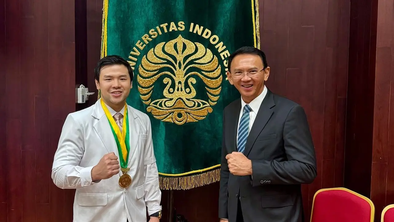 Anak sulung Ahok dengan Veronica Tan, Sean Nicholas resmi jadi dokter. (Instagram nachosean)