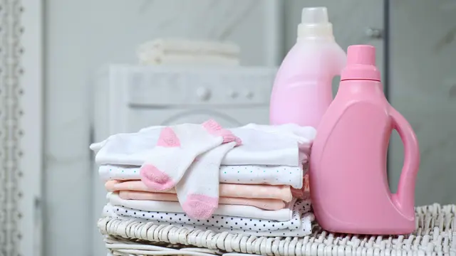 Memilih Produk Pelembut Pakaian Ternyata Nggak Boleh Sembarangan, Begini Tips Mudah yang Bisa Ditiru