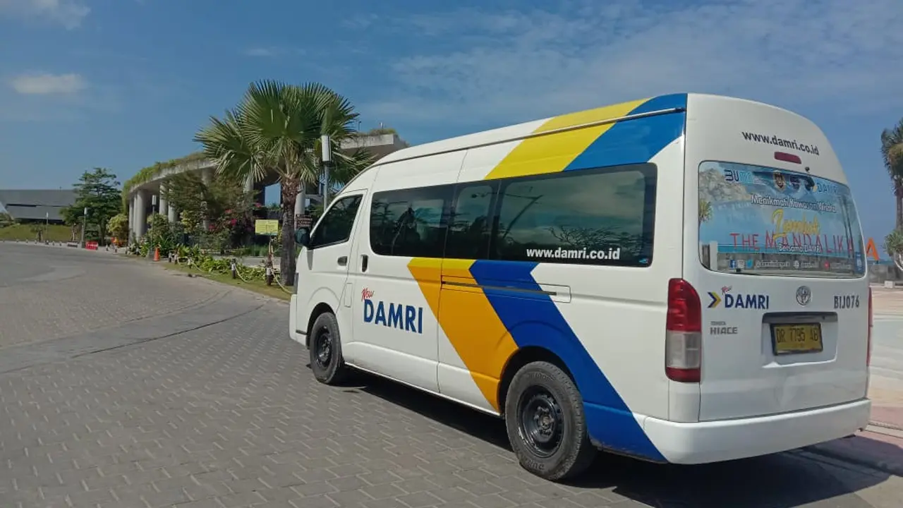DAMRI menyediakan Angkutan Kawasan Strategis Pariwisata Nasional (KSPN) di wilayah Sirkuit Mandalika dan sekitarnya.