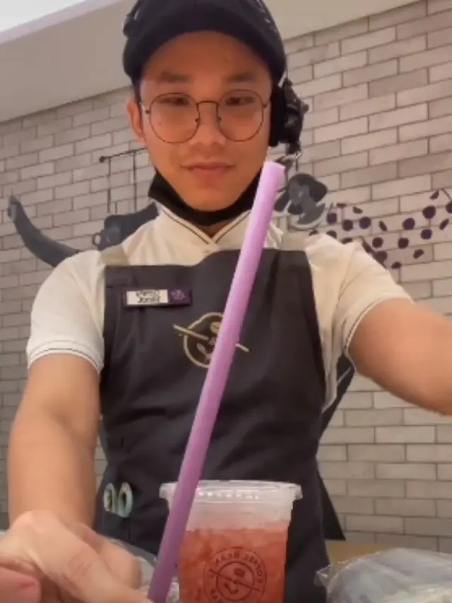 Kedai Kopi Bikin Sedotan yang Bisa Dimakan