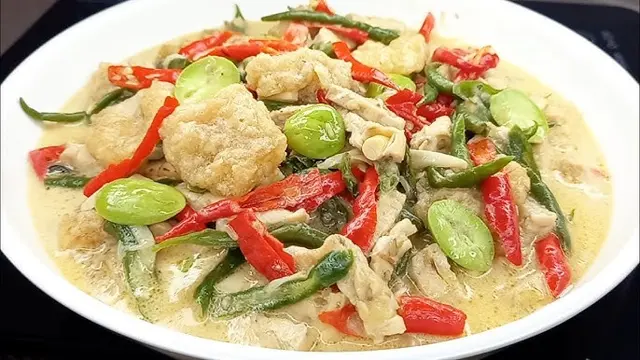 Resep Sayur Lombok Ijo Ndeso dengan Ayam Suwir