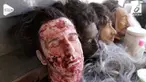 Sarwo Edy alias Bang Kocom telah belasan tahun bergelut di dunia patung prostetik. Keahliannya membuat berbagai boneka pengganti stuntman membuatnya mengunjungi sejumlah negara.