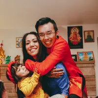 Ilustrasi orangtua yang senang. (Foto: Unsplash/Kadyn Pierce)