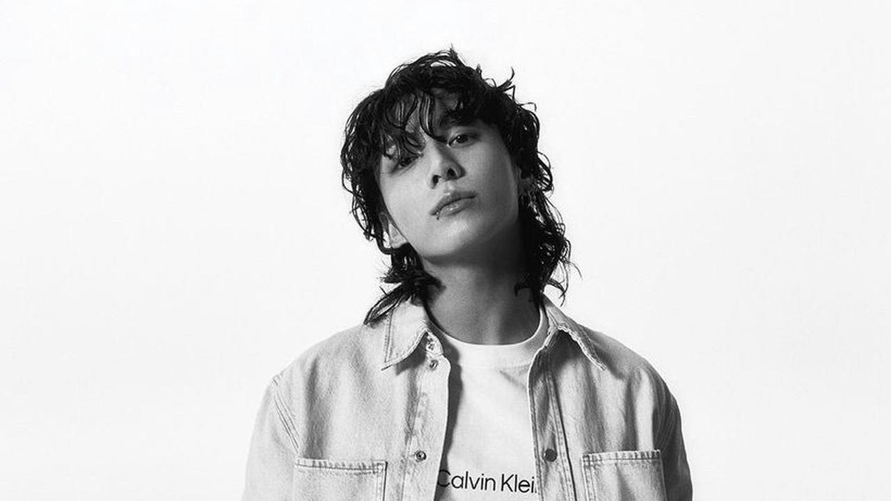 Potret Jungkook BTS  Bersama Calvin Klein, credit: Instagram @calvinklein