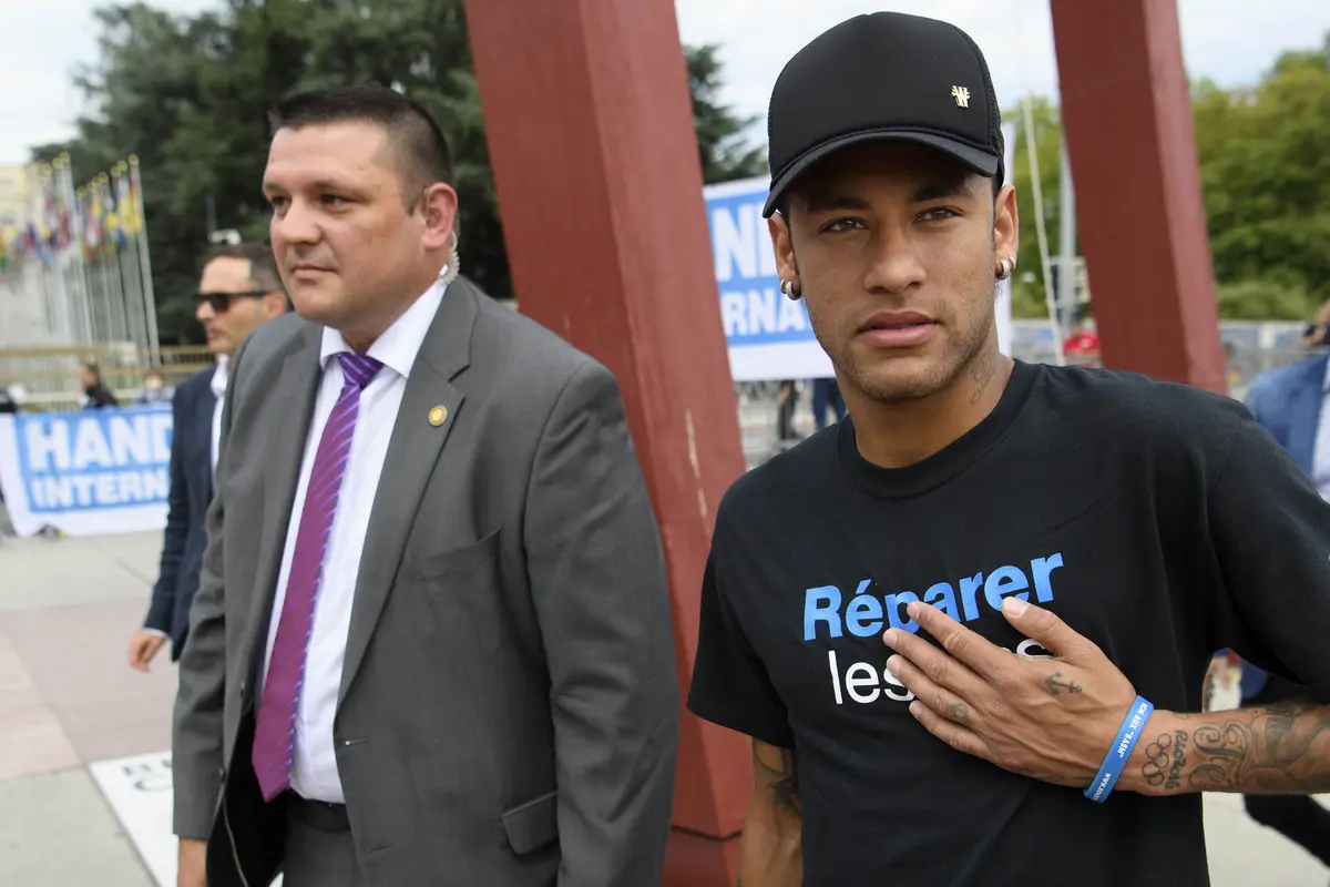 Paris Saint-Germain, Neymar Jr, PBB, Duta Handicap Internasional