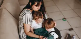 Pendekatan pengasuhan yang membantu mengurangi konflik dan menjaga kebutuhan anak tetap menjadi prioritas. (Foto/Dok: Pexels)