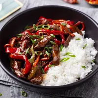 ilustrasi tumis daging/Anna_Pustynnikova/Shutterstock