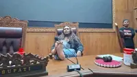 Polisi Ciduk Udin Sosok Viral yang Bawa Keris Saat Demo Pati