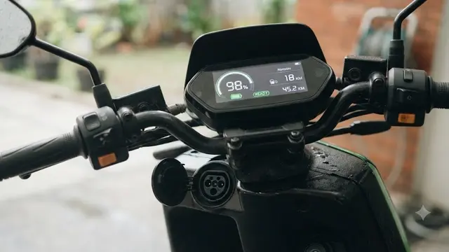 Hindari Menyemprot Langsung Port Pengisian Daya dan Panel Instrumen (AI Generated)