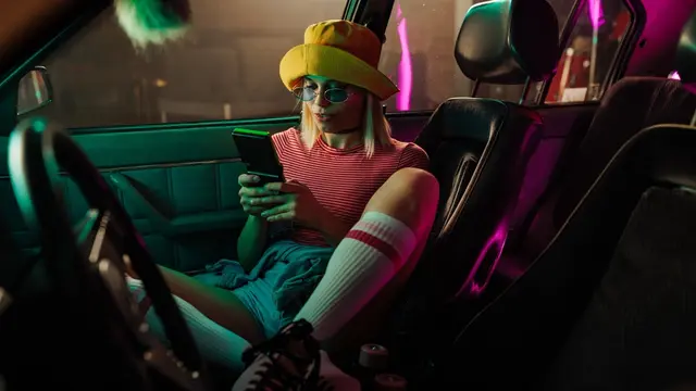 Mengintip Tren Fashion Ikonik Wanita dari Masa ke Masa, Seperti Apa?