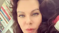 Debi Mazar Bintang Home Alone Positif Terjangkit Corona Covid-19