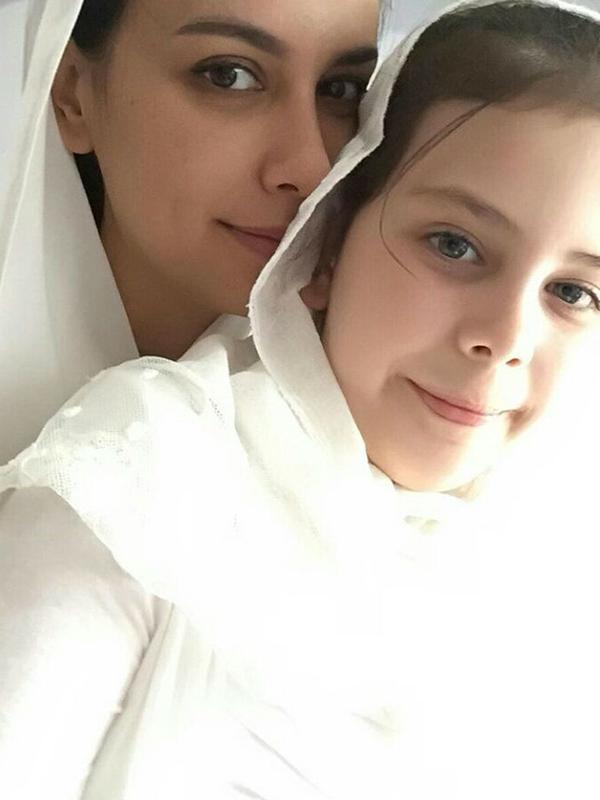 Sophia Latjuba saat Pakai Hijab (Sumber: Instagram/sophia_latjuba88)