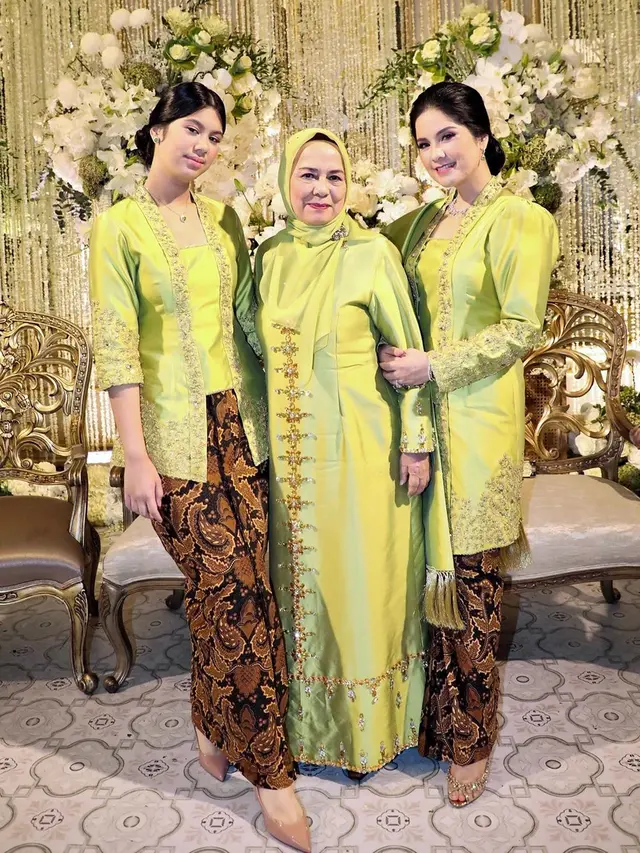 Pesona Anggun Almira Yudhoyono Pakai Kebaya, Anak Annisa Pohan dan AHY
