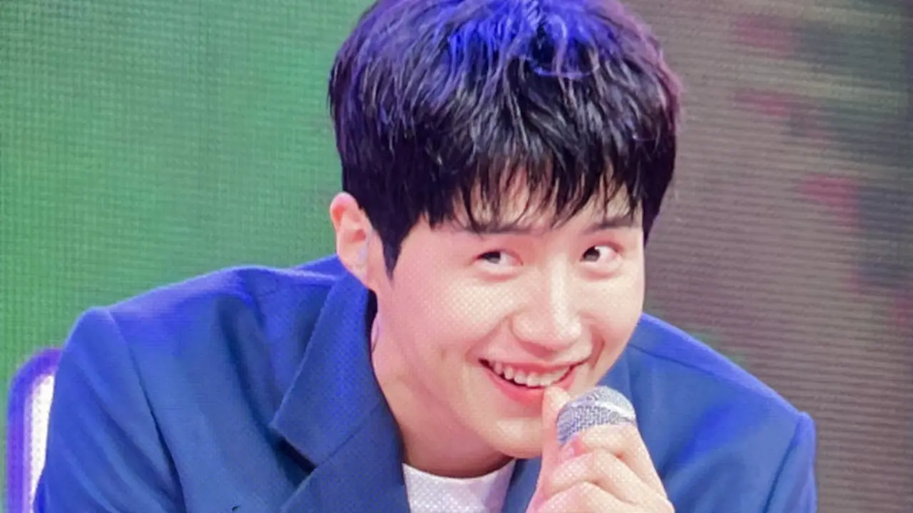 Kim Seon Ho Begitu Semringah Saat Menggelar Fan Meeting di Bangkok yang Berlokasi di Queen Sirikit National Convention Center (QSNCC) pada Sabtu (11/2) hingga Minggu (12/2) (Foto: https://twitter.com/SalvatoreHarace)