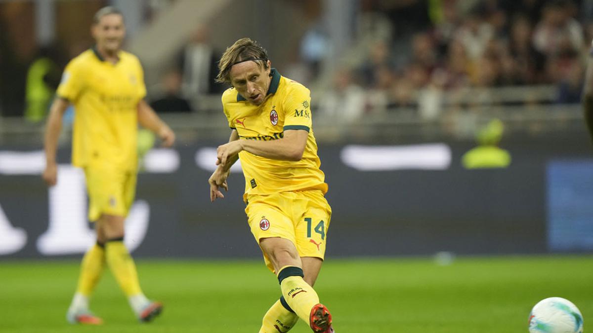 Luka Modric Ukir Rekor Fantastis: Gelandang Tertua yang Cetak Gol untuk AC Milan di Serie A