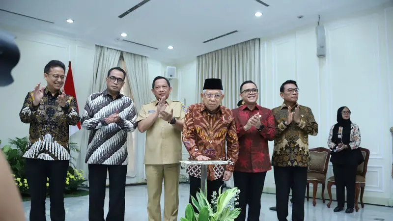 Wakil Presiden Ma'ruf Amin meluncurkan Mal Pelayanan Publik (MPP) Digital di Istana Wakil Presiden, Jakarta, Selasa (20/6/2023). pada pada tahap awal MPP Digital diterapkan di 21 MPP kabupaten dan kota. (Dok PANRB)