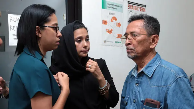 [Bintang] Pemakaman Yana Zein