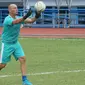 Pelatih kiper Persib Bandung Luizinho Passos senang melatih Maung Bandung. (Liputan6.com/Huyogo Simbolon)