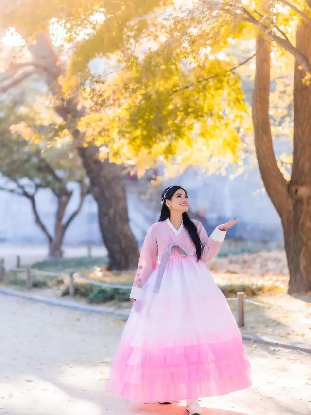 Titi Kamal liburan di Korea Selatan (Instagram/titi_kamall)