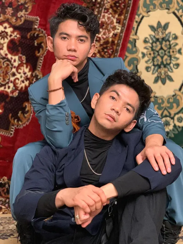 7 Potret Terbaru Rizki dan Ridho D'Academy dengan Rambut Keriting, Curi Perhatian