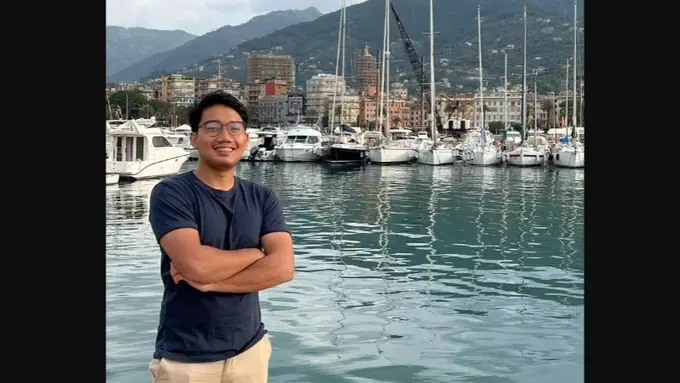 Anak Ridwan Kamil, Emmeril Kahn Mumtadz atau Eril hingga saat ini belum ditemukan usai dinyatakan hilang pada Kamis 26 Mei 2022 terbawa arus Sungai Aare di Swiss.