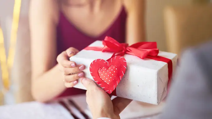 Rekomendasi 5 Kado Valentine yang Disukai Oleh Para Perempuan