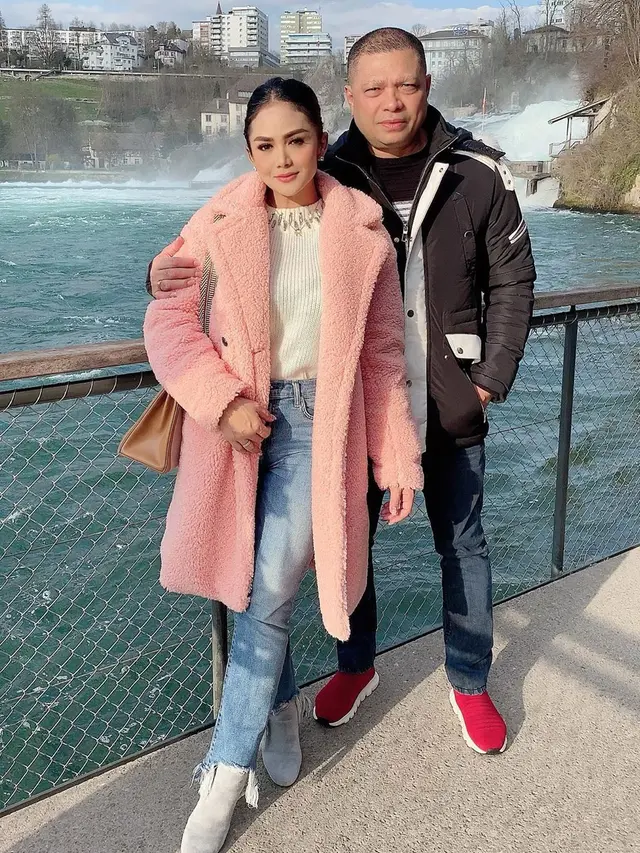 Krisdayanti dan Raul Lemos. (Foto: Instagram @krisdayantilemos)