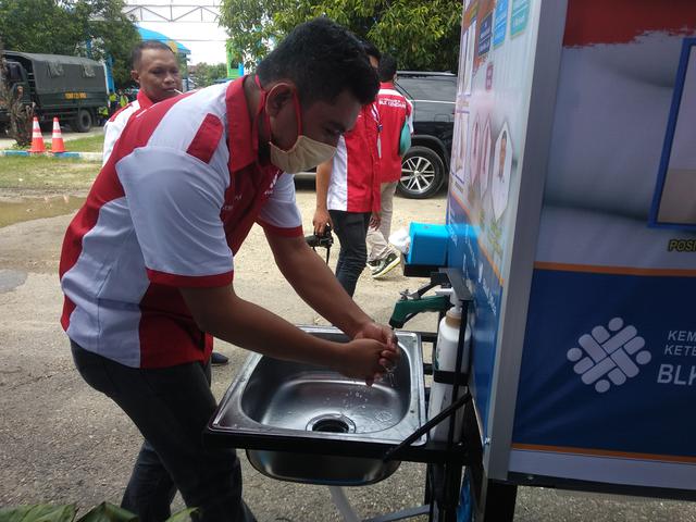 Harga Fantastis Wastafel Canggih Anti Covid 19 Buatan Karyawan Korban Phk Di Kendari Regional Liputan6 Com