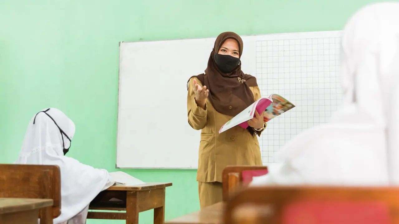 Tetap Semangat, Para Siswa, Guru, dan Sekolah Kompak Hadapi Tantangan Belajar di Masa Pandemi