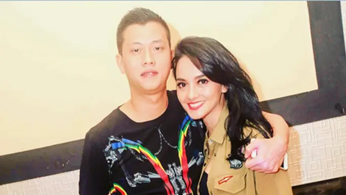 [Bintang] Ririn Ekawati dan Fery Wijaya