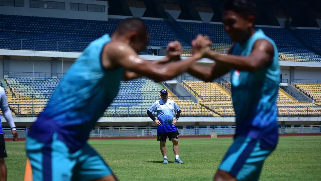 Persib Bandung, Robert Alberts