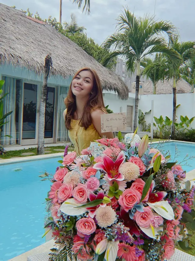 6 Potret Frislly Herlind, Wanita yang Resmi Jadi Kekasih Jordi Onsu