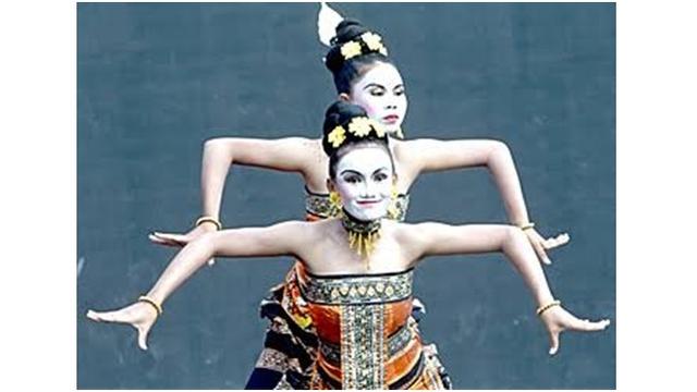 Riasan Wajah Penari Thengul