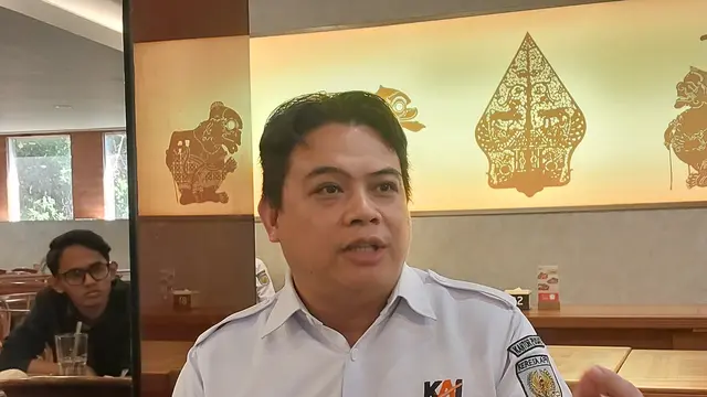 EVP Corporate Secretary KAI Raden Agus Dwinanto Budiadji buka-bukaan data pelamar rekrutmen KAI 2024