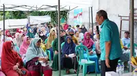Pilkada Tangsel, Benyamin Davnie Sapa Emak-emak di Pondok Aren