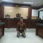 Ihsan Hadi di Pengadilan Negeri Tangerang setelah hakim memutuskannya berganti nama dari kentut (Pramita Tristiawati)