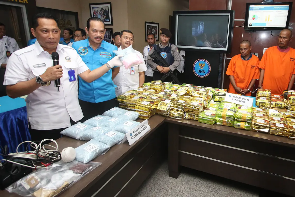 BNN dan Bea Cukai Gagalkan Penyelundupan 137 kg Sabu dan 42 Ribu Pil Ekstasi